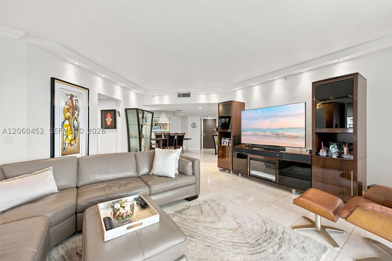 Real estate property located at 21205 Yacht Club Dr #1502, Miami-dade, North Tower At The Point, Aventura, FL