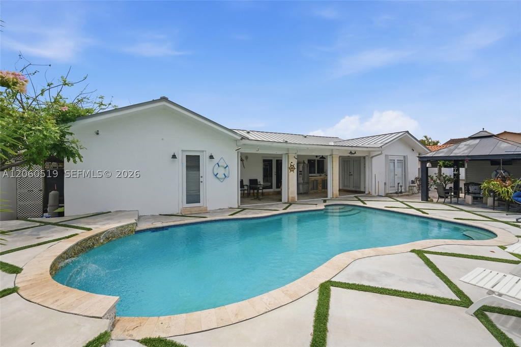 Real estate property located at 323 136th Pl, Miami-dade, University Park West Sec, Miami, FL