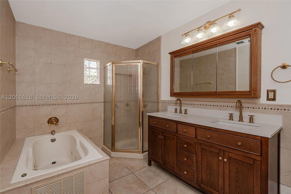 Real estate property located at 12268 144th Ter, Miami-dade, Woods Lake, Miami, FL