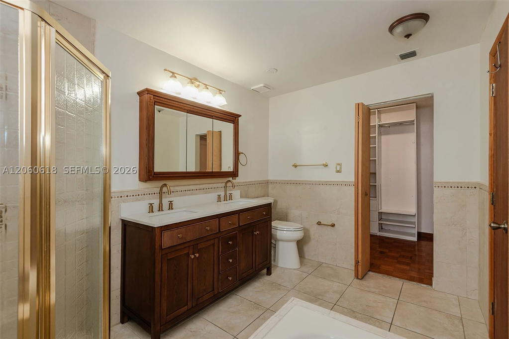 Real estate property located at 12268 144th Ter, Miami-dade, Woods Lake, Miami, FL