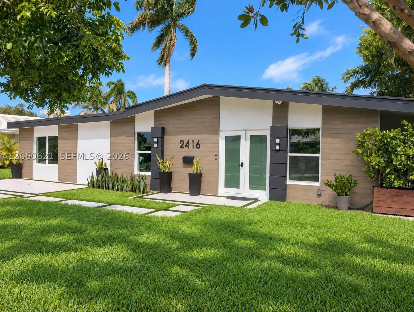 Real estate property located at 2416 19th Ter, Broward, Coral Point, Wilton Manors, FL