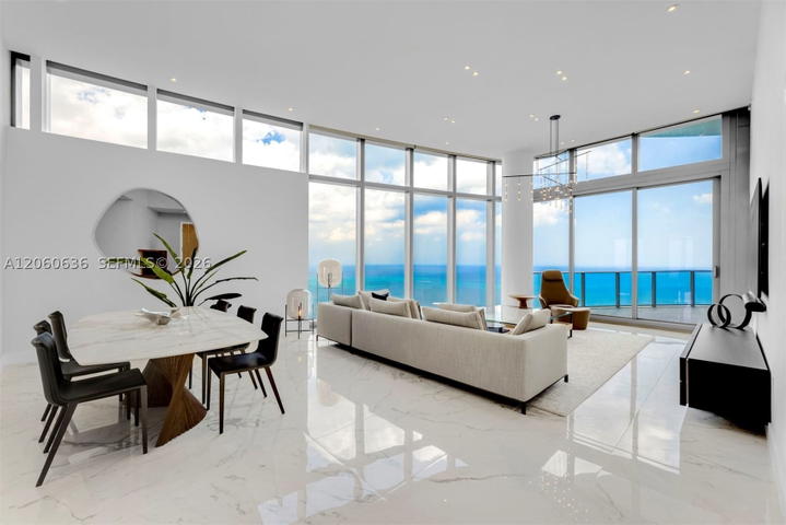Real estate property located at 15701 Collins Ave #4701, Miami-dade, 15701 Collins Condo, Sunny Isles Beach, FL