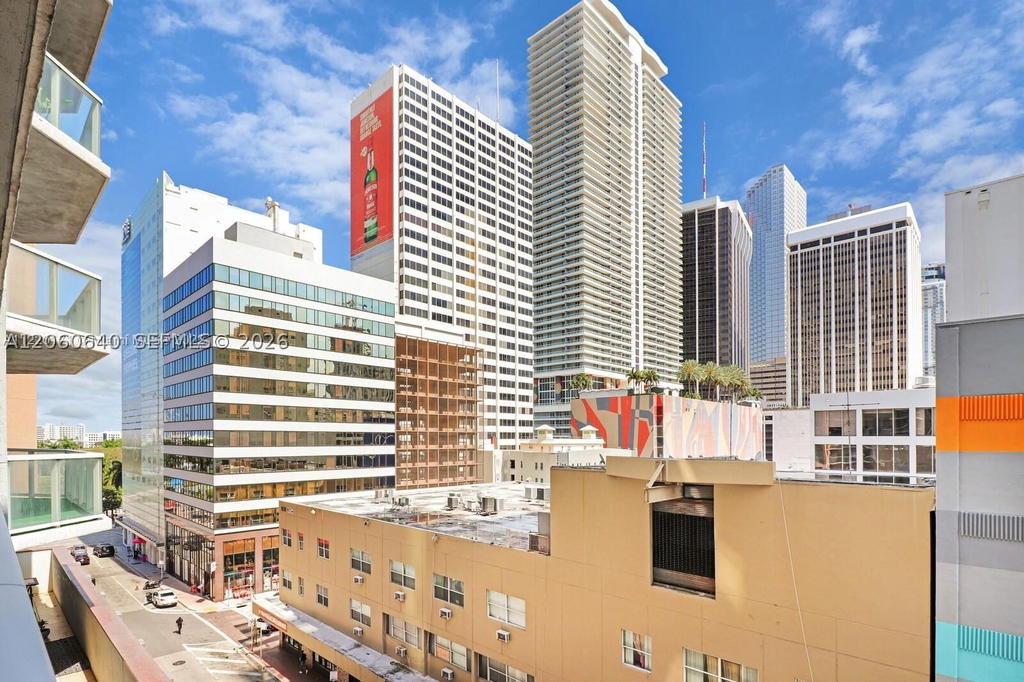 Real estate property located at 253 2nd St #508, Miami-dade, Vizcayne South Condo, Miami, FL