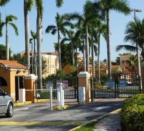 Real estate property located at 6280 186th St #311, Miami-dade, Mediterranean Villas Cond, Hialeah, FL