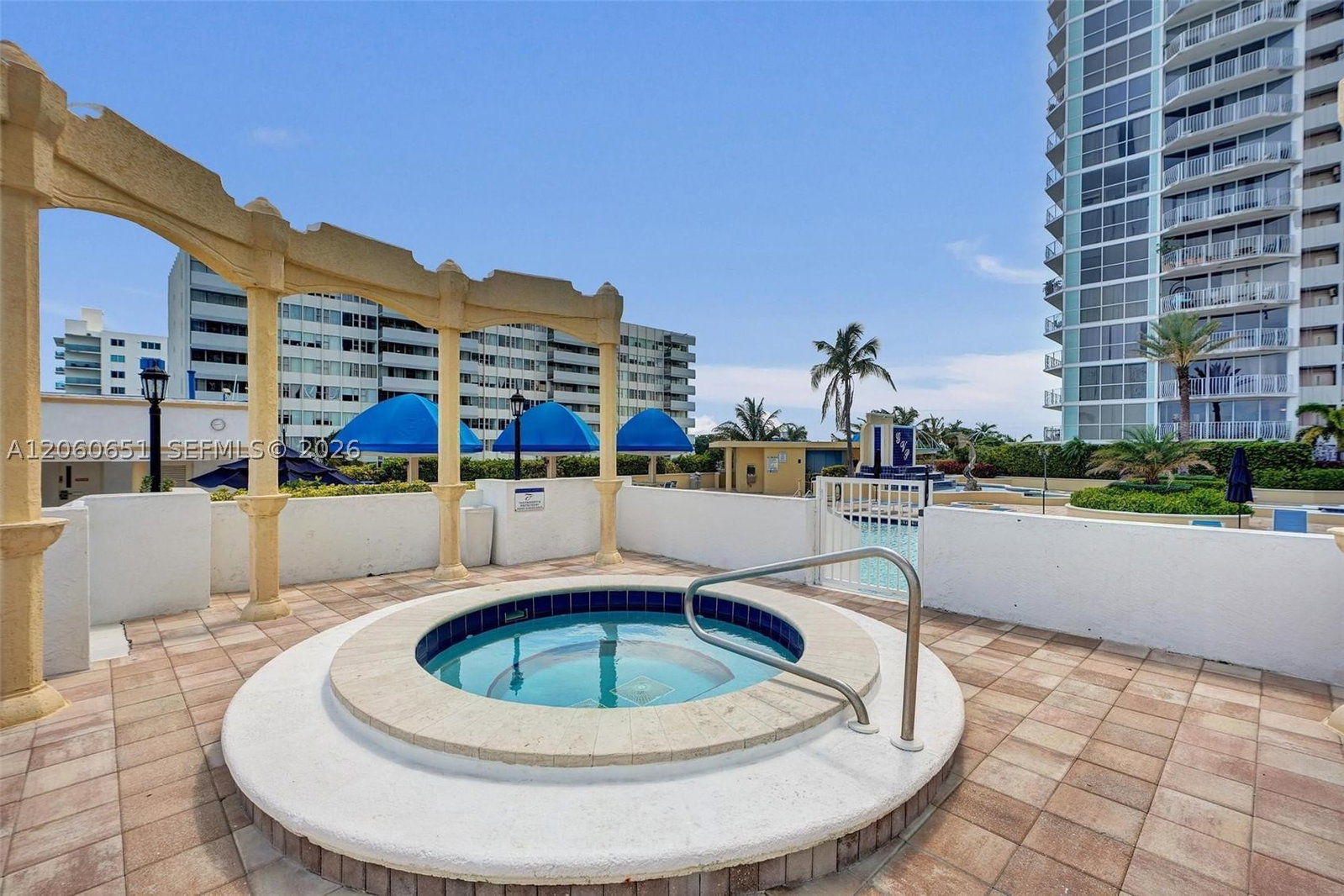 Real estate property located at 7601 Treasure Dr #717, Miami-dade, The Grandview Palace Cond, North Bay Village, FL