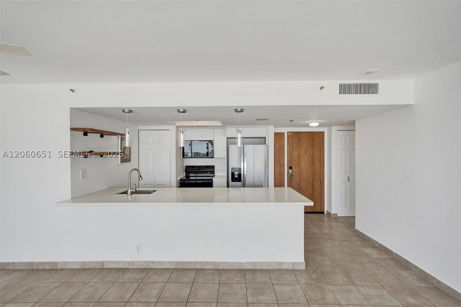 Real estate property located at 7601 Treasure Dr #717, Miami-dade, The Grandview Palace Cond, North Bay Village, FL