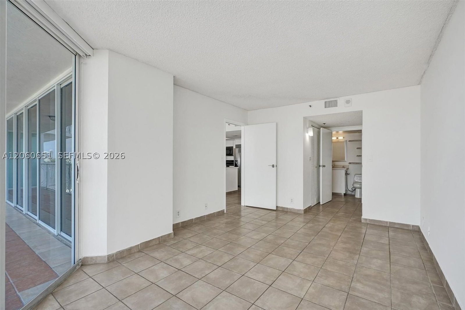 Real estate property located at 7601 Treasure Dr #717, Miami-dade, The Grandview Palace Cond, North Bay Village, FL
