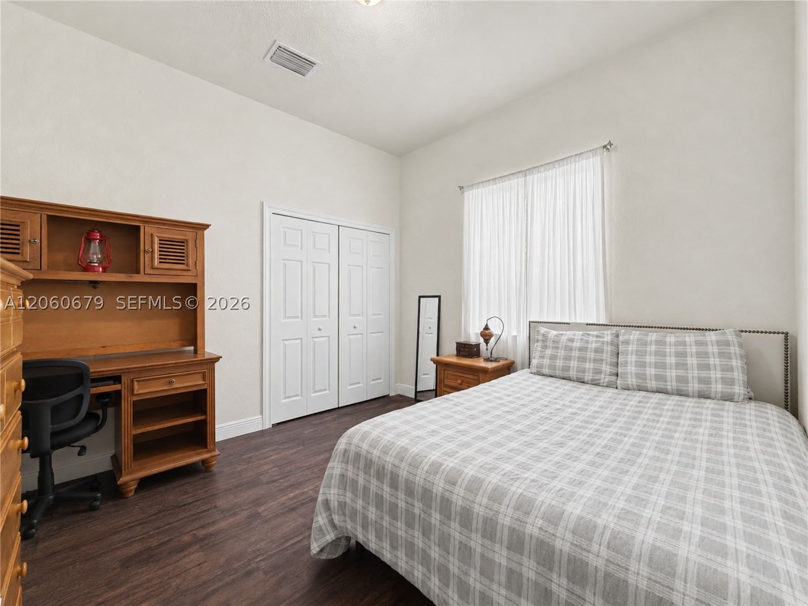 Real estate property located at 5889 17th St, Miami-dade, Tamiami Acres Plan 1, Miami, FL