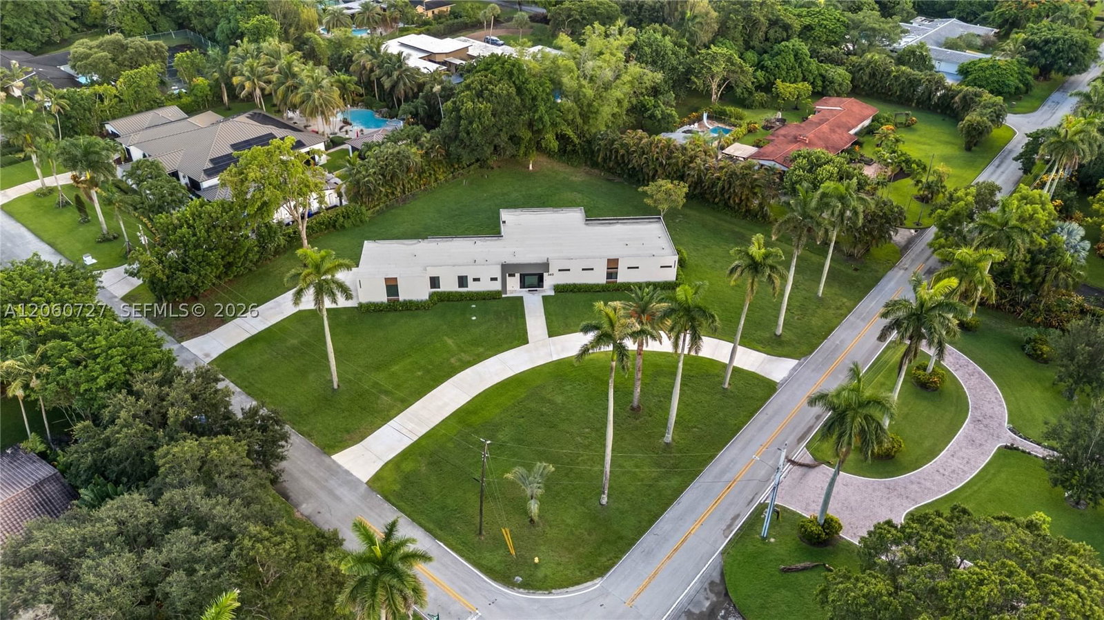 Real estate property located at 360 Holly Ln, Broward, Plantation Second Sec Ame, Plantation, FL