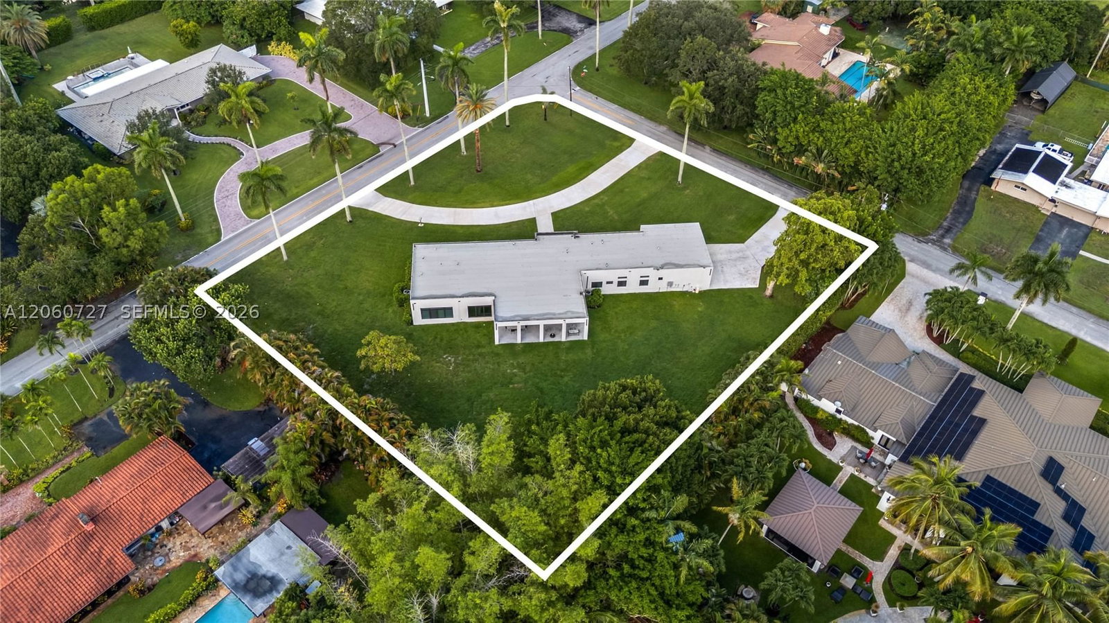 Real estate property located at 360 Holly Ln, Broward, Plantation Second Sec Ame, Plantation, FL
