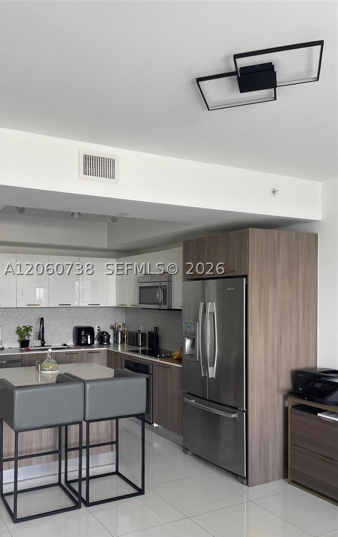 Real estate property located at , Miami-dade, 5252 Paseo Condo, Doral, FL