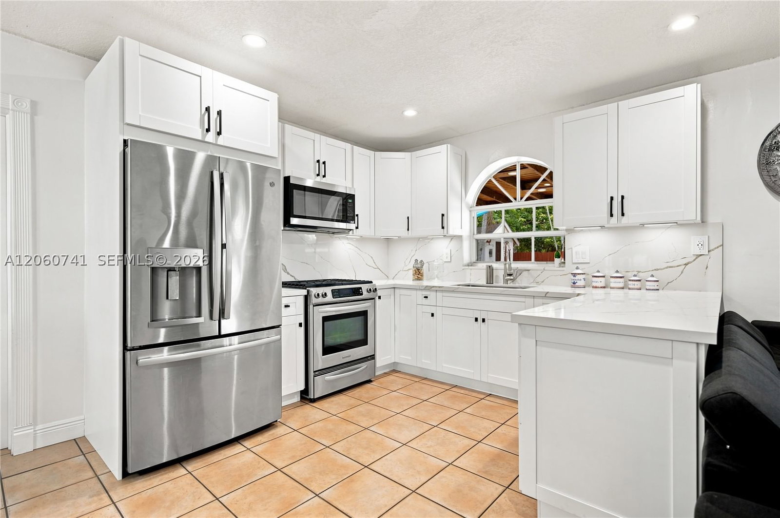 Real estate property located at 11831 31st St, Miami-dade, Southern Estates 13th Add, Miami, FL