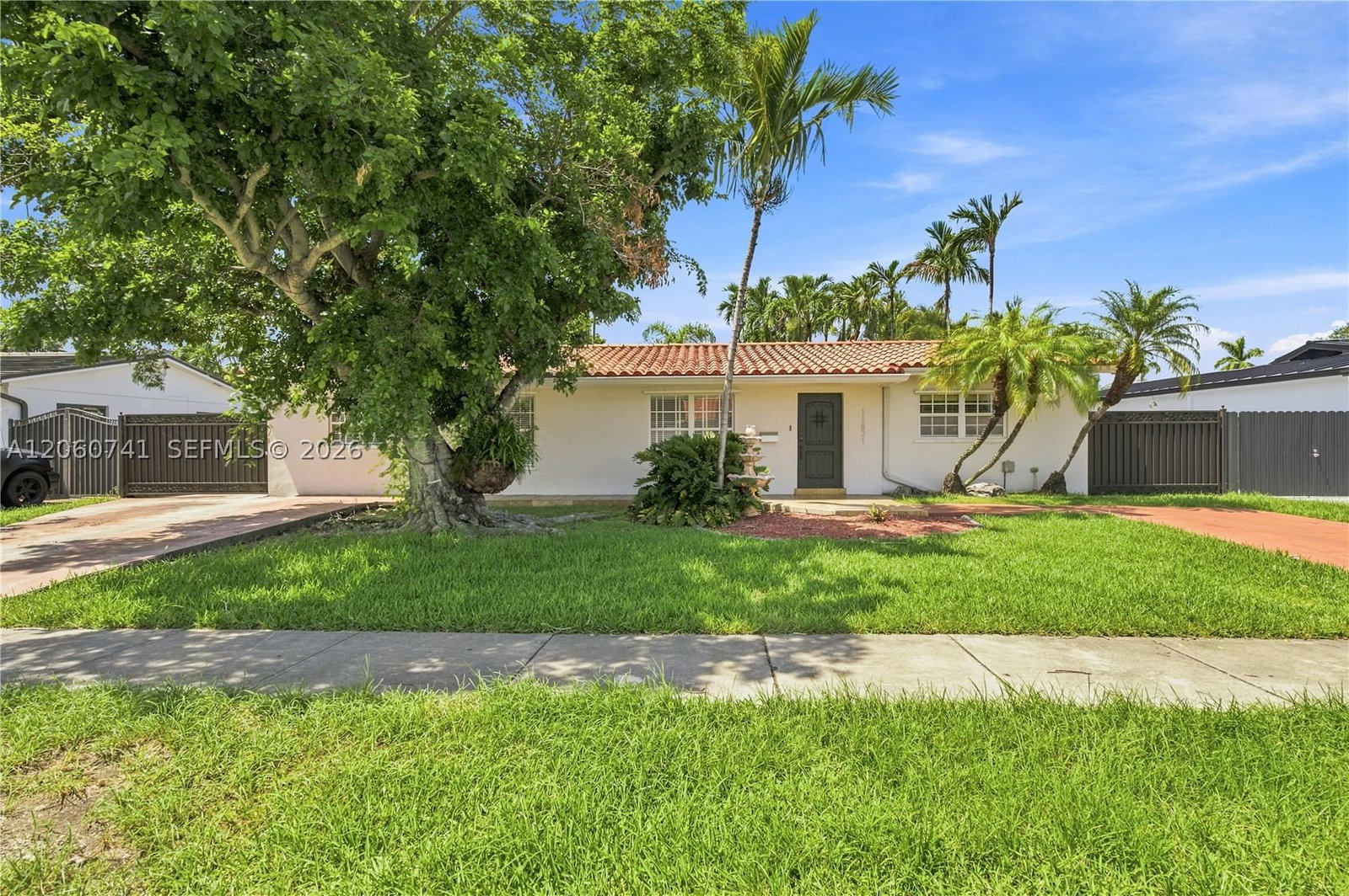 Real estate property located at 11831 31st St, Miami-dade, Southern Estates 13th Add, Miami, FL