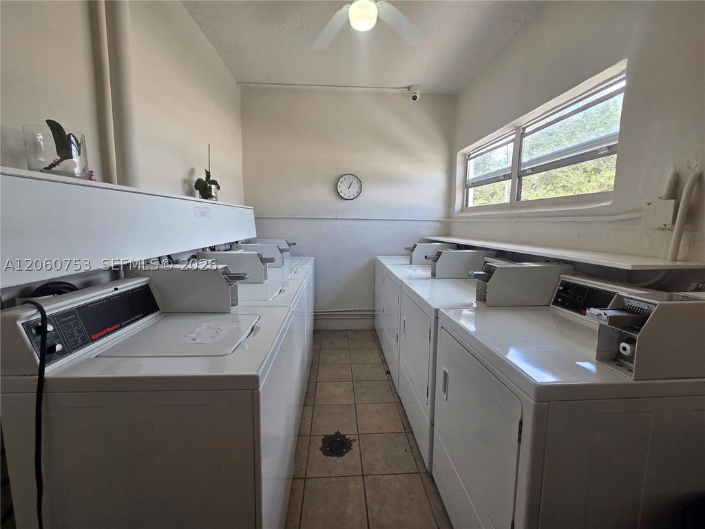 Real estate property located at 415 2nd St #229, Broward, Star Paradise Condo, Hallandale Beach, FL