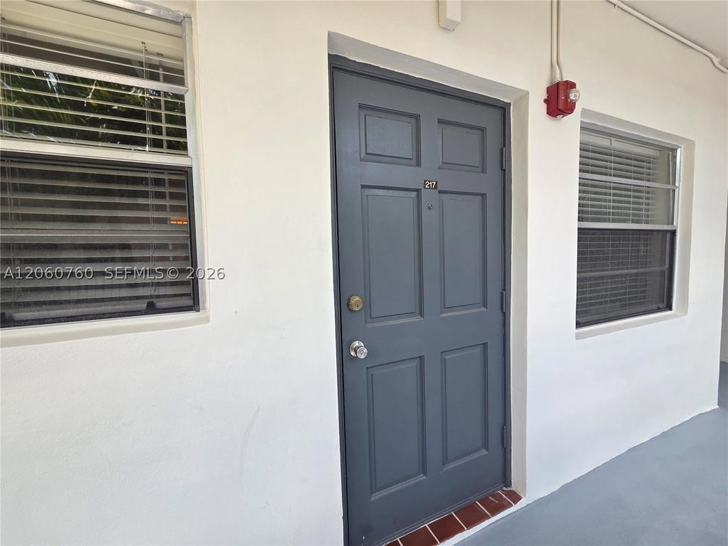 Real estate property located at 415 2nd St #217, Broward, Star Paradise Condo, Hallandale Beach, FL