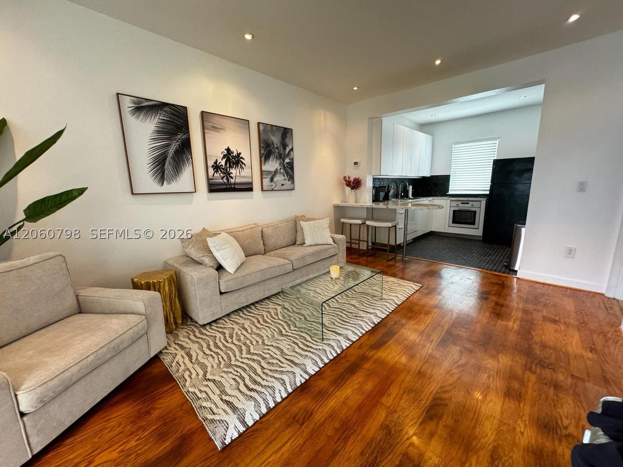 Real estate property located at 736 13th St #104, Miami-dade, The Parc Vendome Condo, Miami Beach, FL