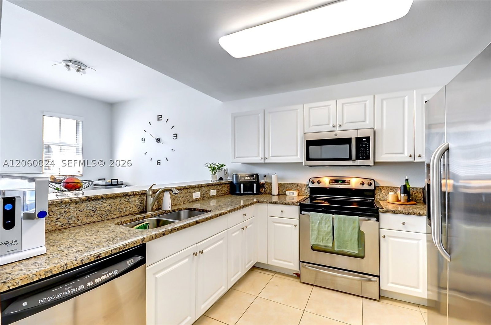 Real estate property located at 11403 89th St #217, Miami-dade, St Mortiz At Doral Condo, Doral, FL