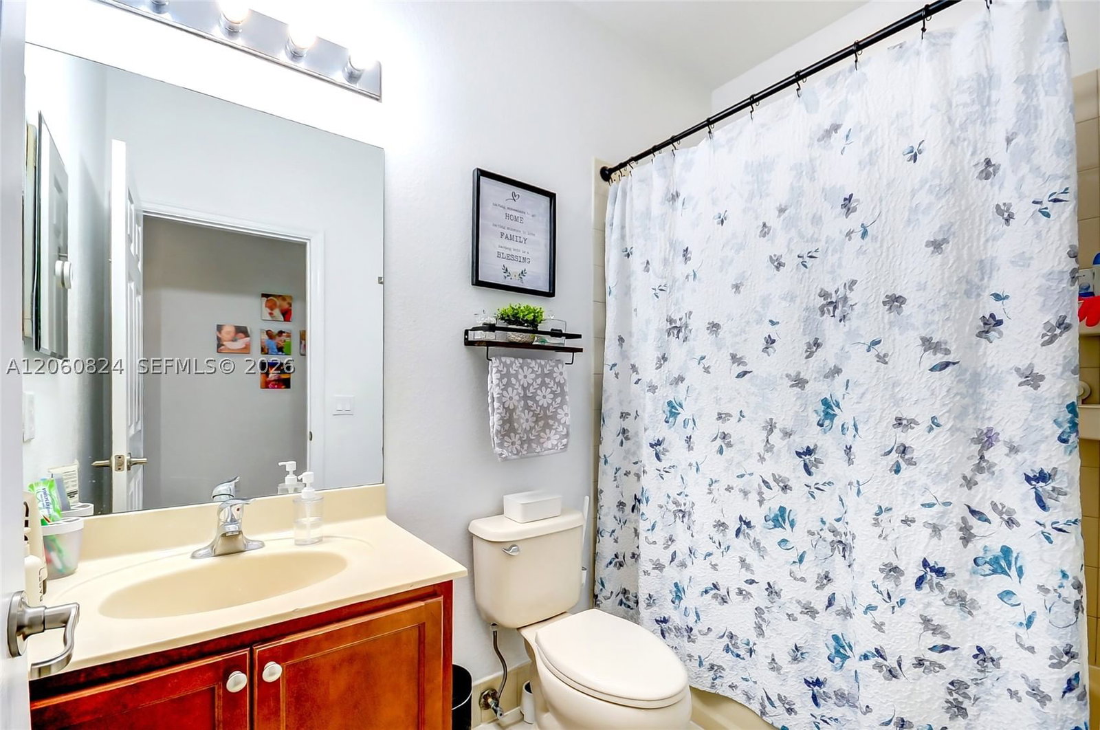 Real estate property located at 11403 89th St #217, Miami-dade, St Mortiz At Doral Condo, Doral, FL