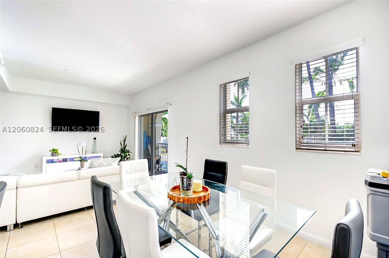 Real estate property located at 11403 89th St #217, Miami-dade, St Mortiz At Doral Condo, Doral, FL