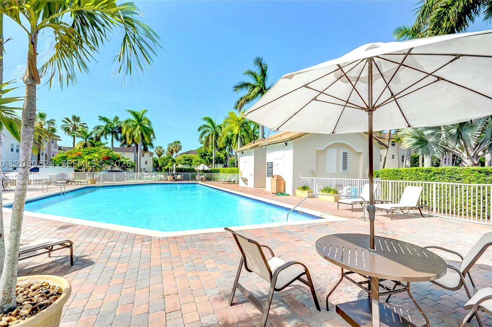 Real estate property located at 11403 89th St #217, Miami-dade, St Mortiz At Doral Condo, Doral, FL