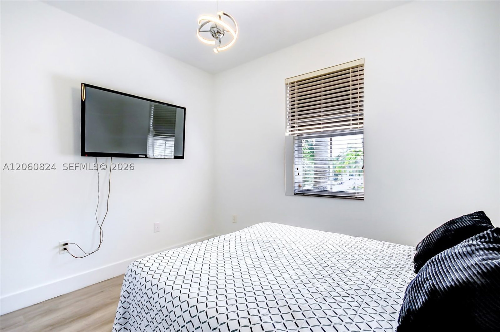 Real estate property located at 11403 89th St #217, Miami-dade, St Mortiz At Doral Condo, Doral, FL