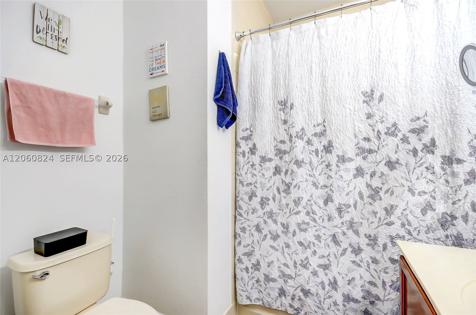 Real estate property located at 11403 89th St #217, Miami-dade, St Mortiz At Doral Condo, Doral, FL