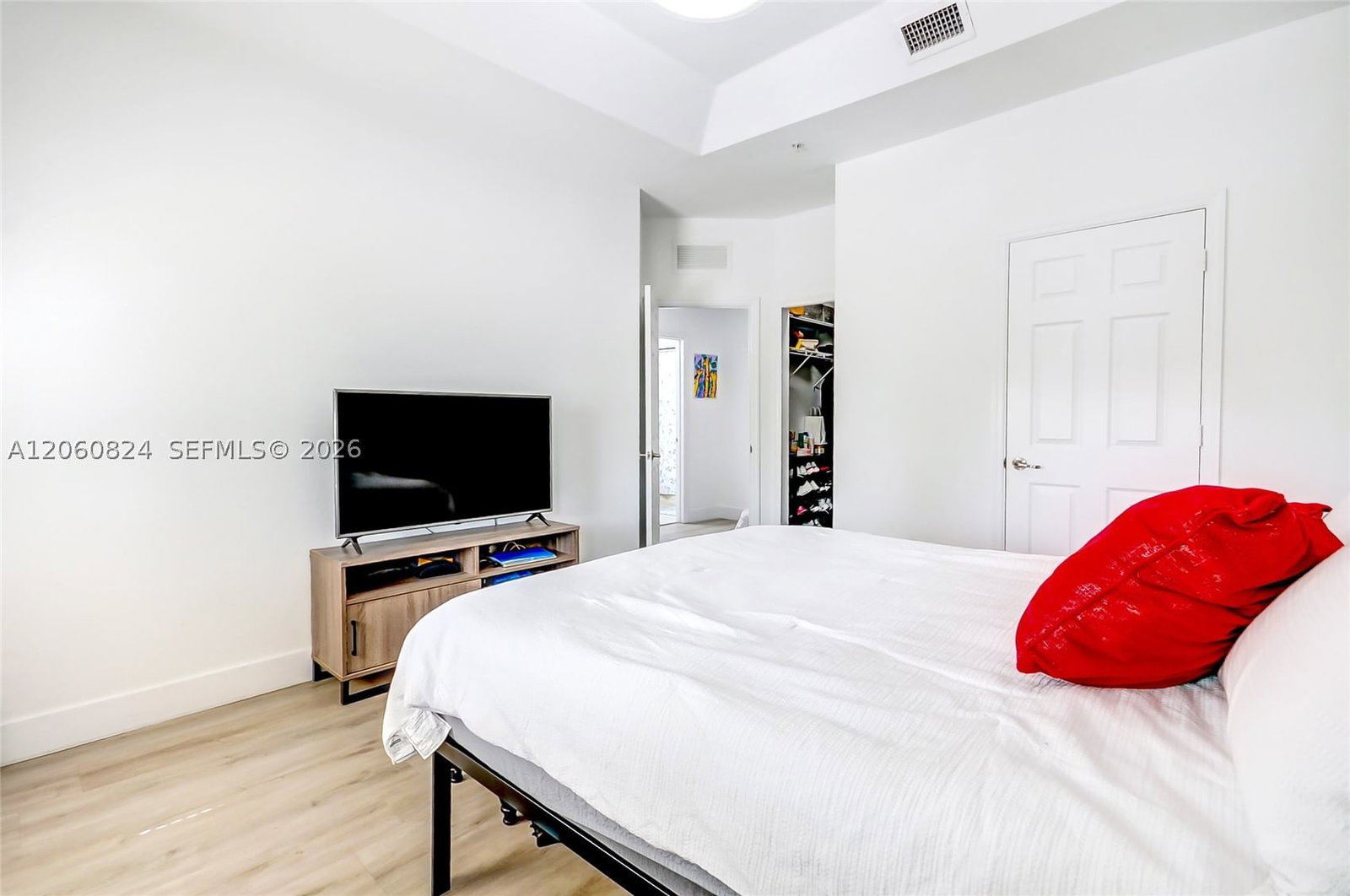 Real estate property located at 11403 89th St #217, Miami-dade, St Mortiz At Doral Condo, Doral, FL