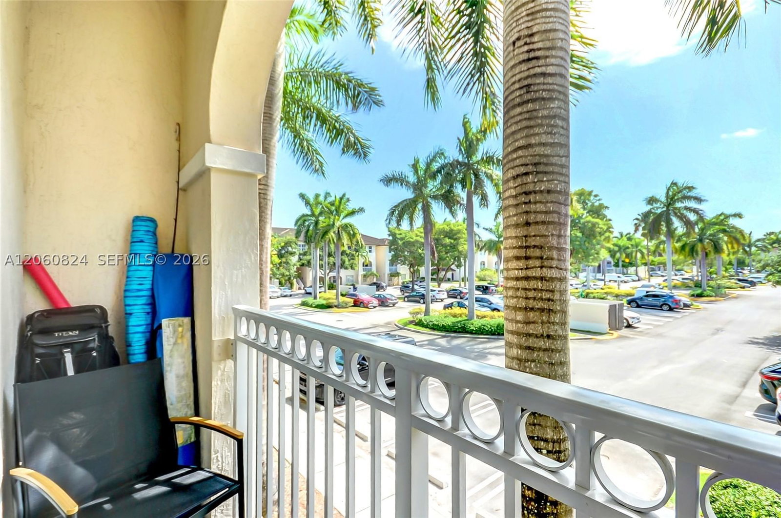 Real estate property located at 11403 89th St #217, Miami-dade, St Mortiz At Doral Condo, Doral, FL