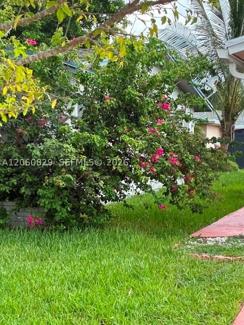Real estate property located at 7311 57th Dr, Broward, Mainlands Of Tamarac Lake, Tamarac, FL