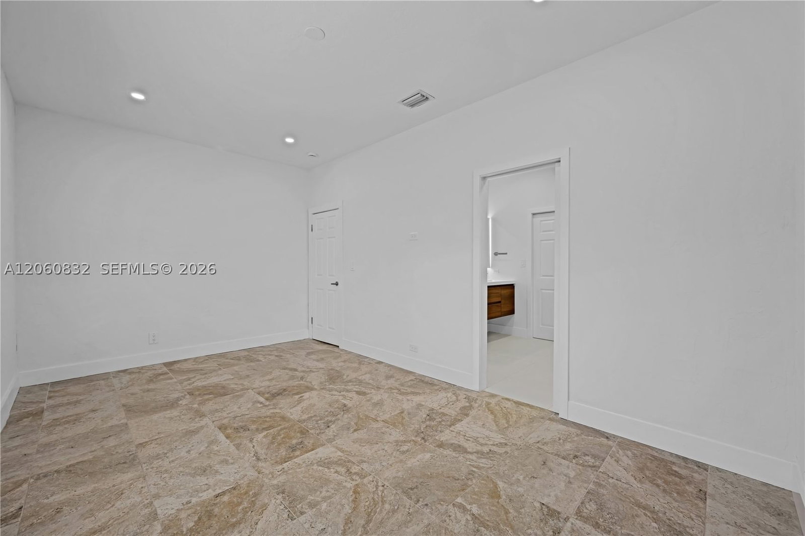 Real estate property located at 818 3rd St, Broward, Gulfstream Estates, Hallandale Beach, FL