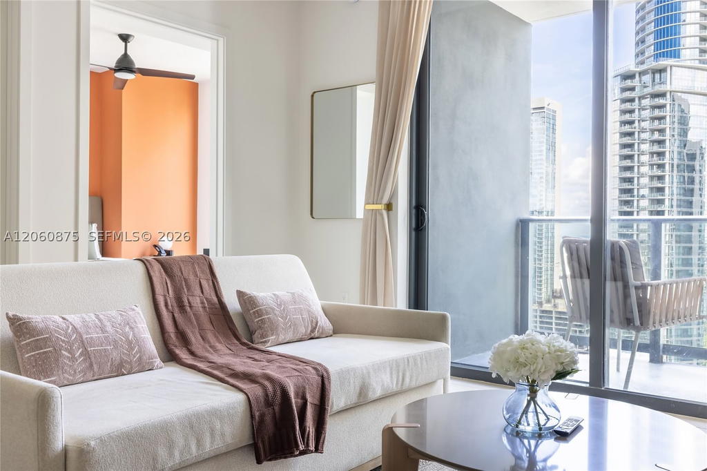 Real estate property located at 159 6th St #3413, Miami-dade, Gale Residences, Miami, FL