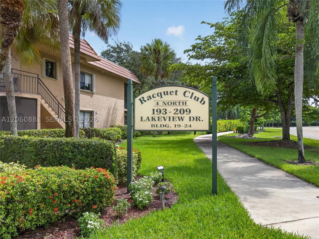 Real estate property located at 205 Lakeview Dr #103, Broward, Racquet Club Apartments A, Weston, FL
