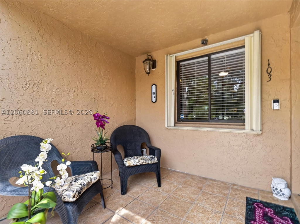 Real estate property located at 205 Lakeview Dr #103, Broward, Racquet Club Apartments A, Weston, FL