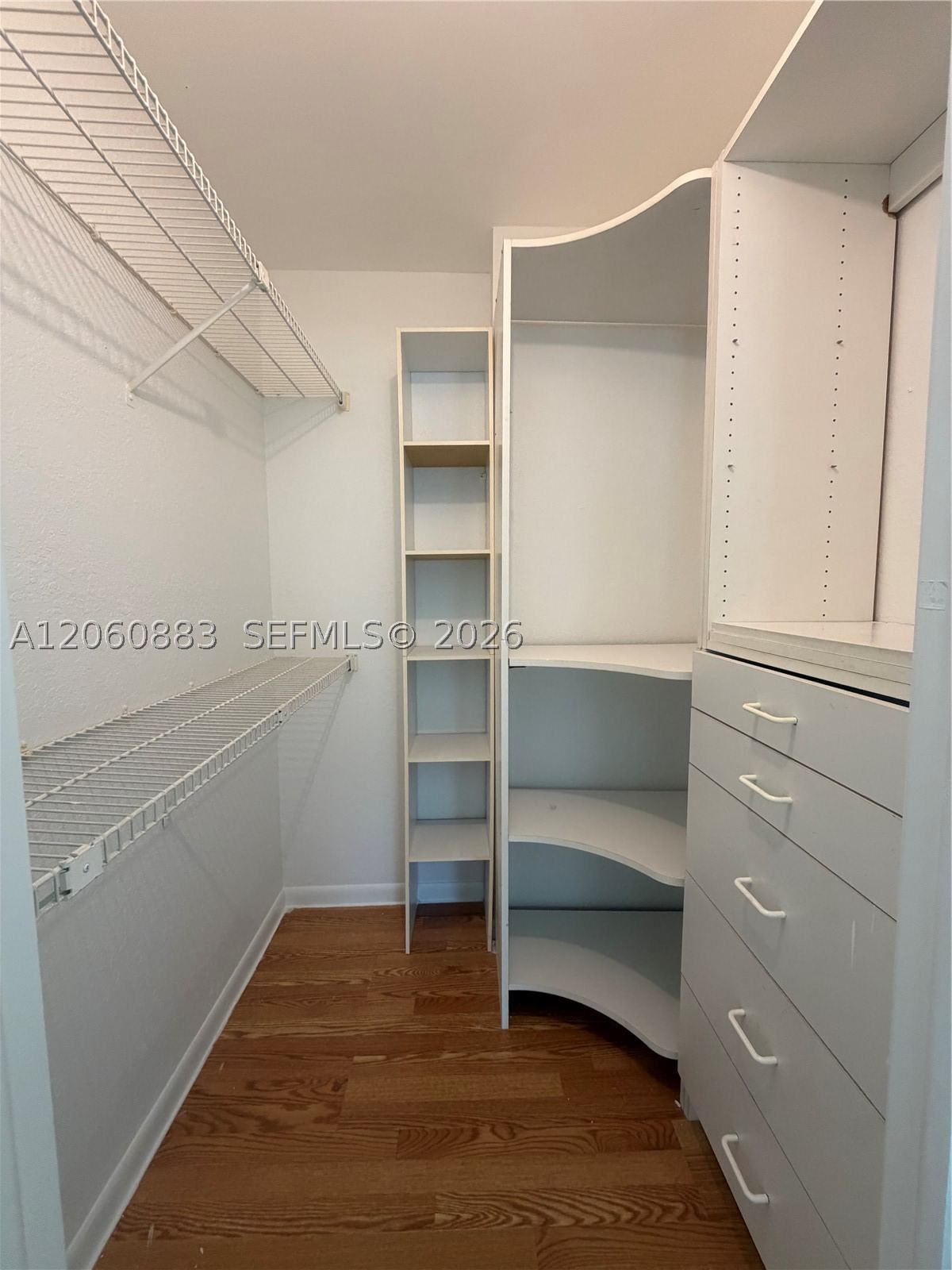 Real estate property located at 8205 Lake Dr #306, Miami-dade, Las Vistas At Doral Condo, Doral, FL