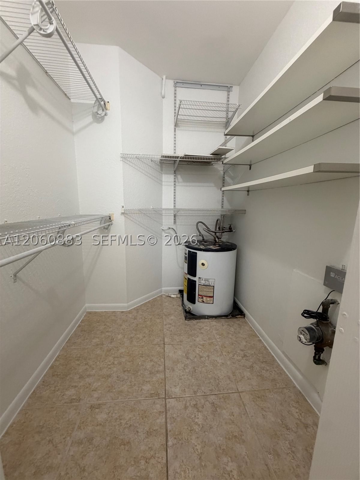 Real estate property located at 8205 Lake Dr #306, Miami-dade, Las Vistas At Doral Condo, Doral, FL