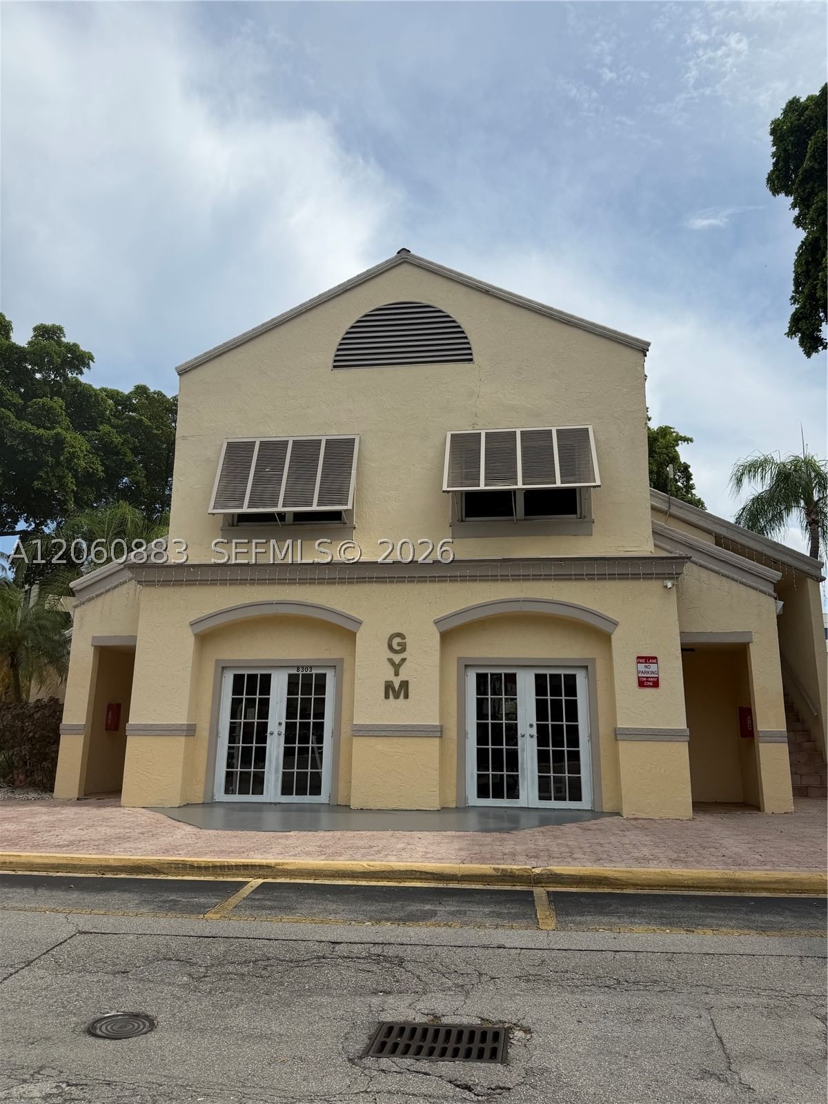 Real estate property located at 8205 Lake Dr #306, Miami-dade, Las Vistas At Doral Condo, Doral, FL