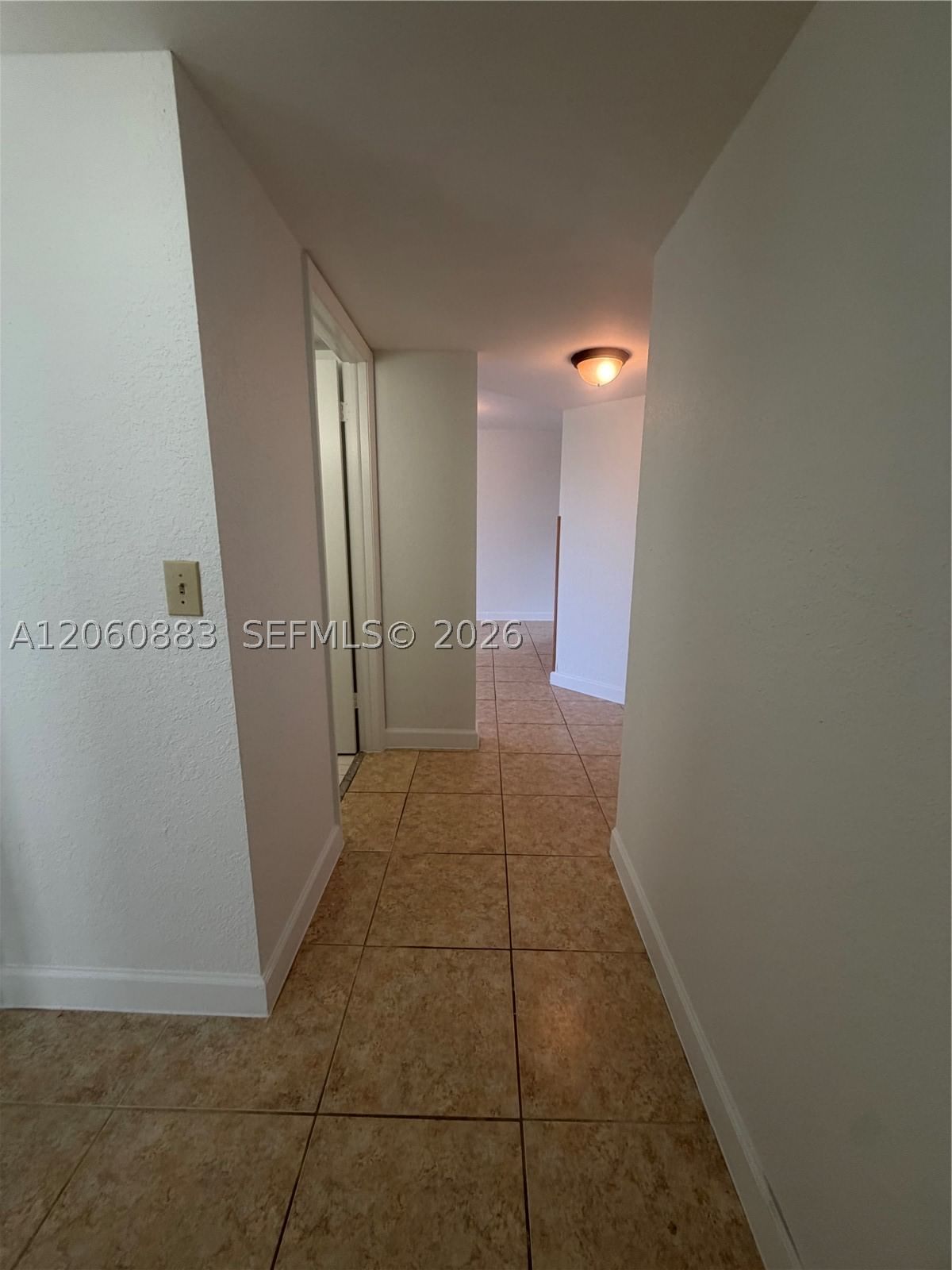Real estate property located at 8205 Lake Dr #306, Miami-dade, Las Vistas At Doral Condo, Doral, FL