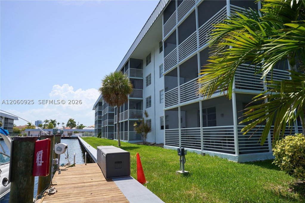 Real estate property located at 3600 170th St #401, Miami-dade, Eden Isles Condo # 4, North Miami Beach, FL