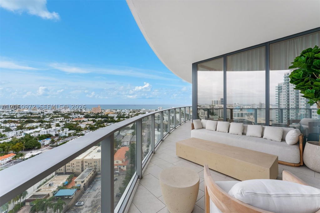 Real estate property located at 500 Alton Rd #2105, Miami-dade, Five Park, Miami Beach, FL