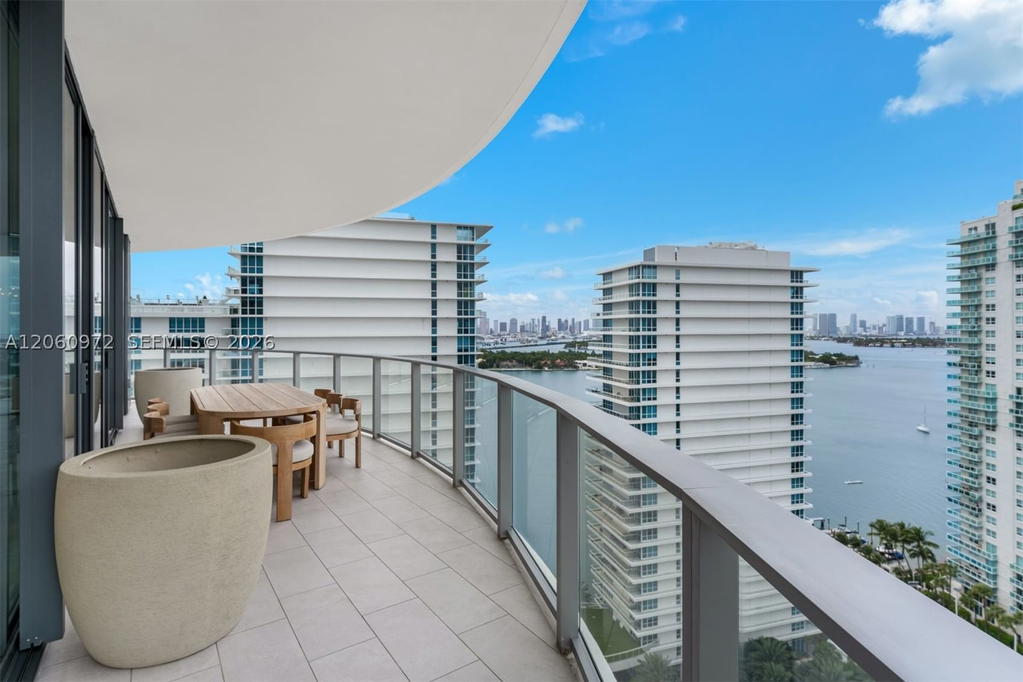 Real estate property located at 500 Alton Rd #2105, Miami-dade, Five Park, Miami Beach, FL