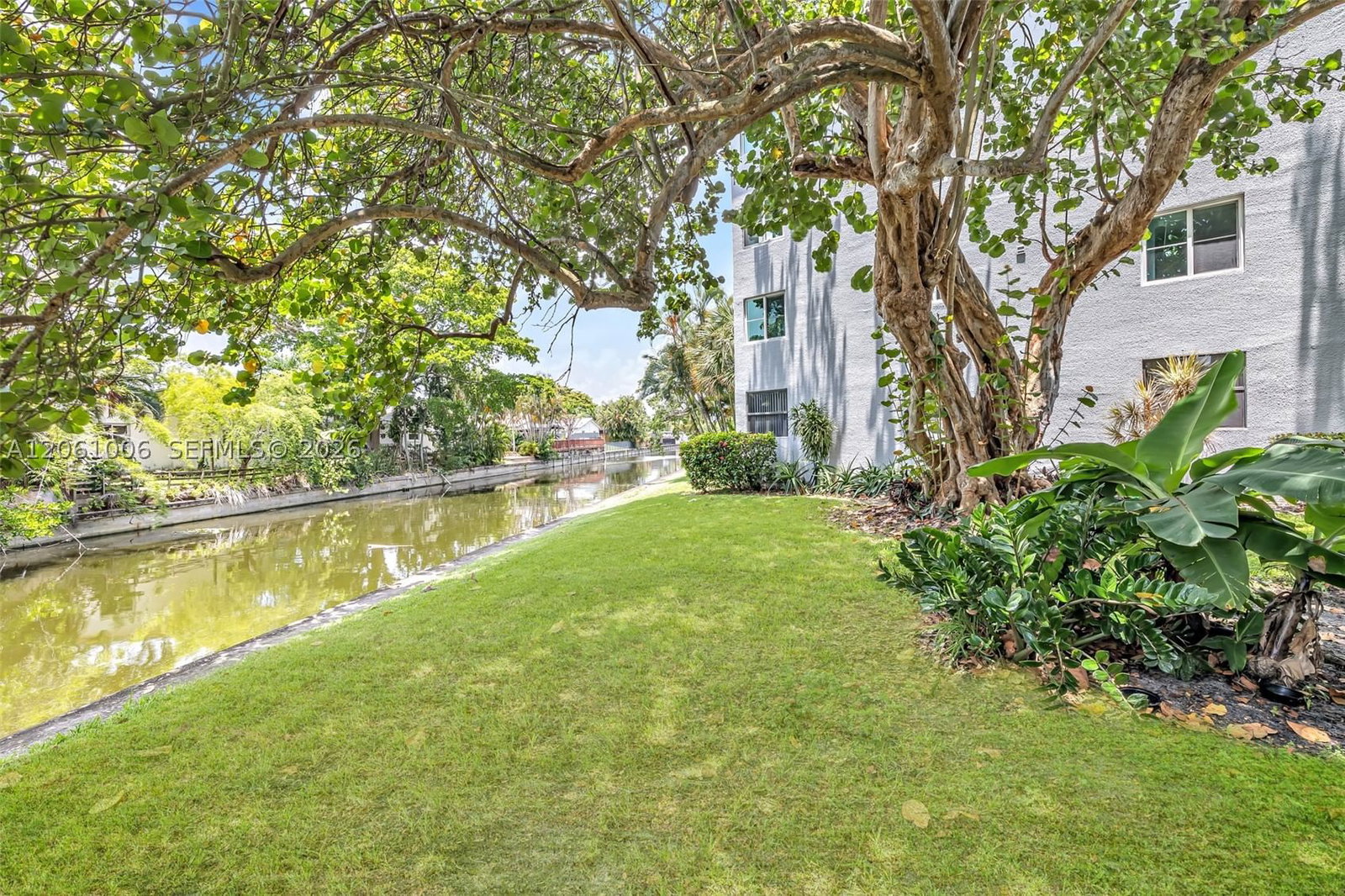 Real estate property located at 112 Royal Park Dr #3A, Broward, Royal Park Condo, Oakland Park, FL