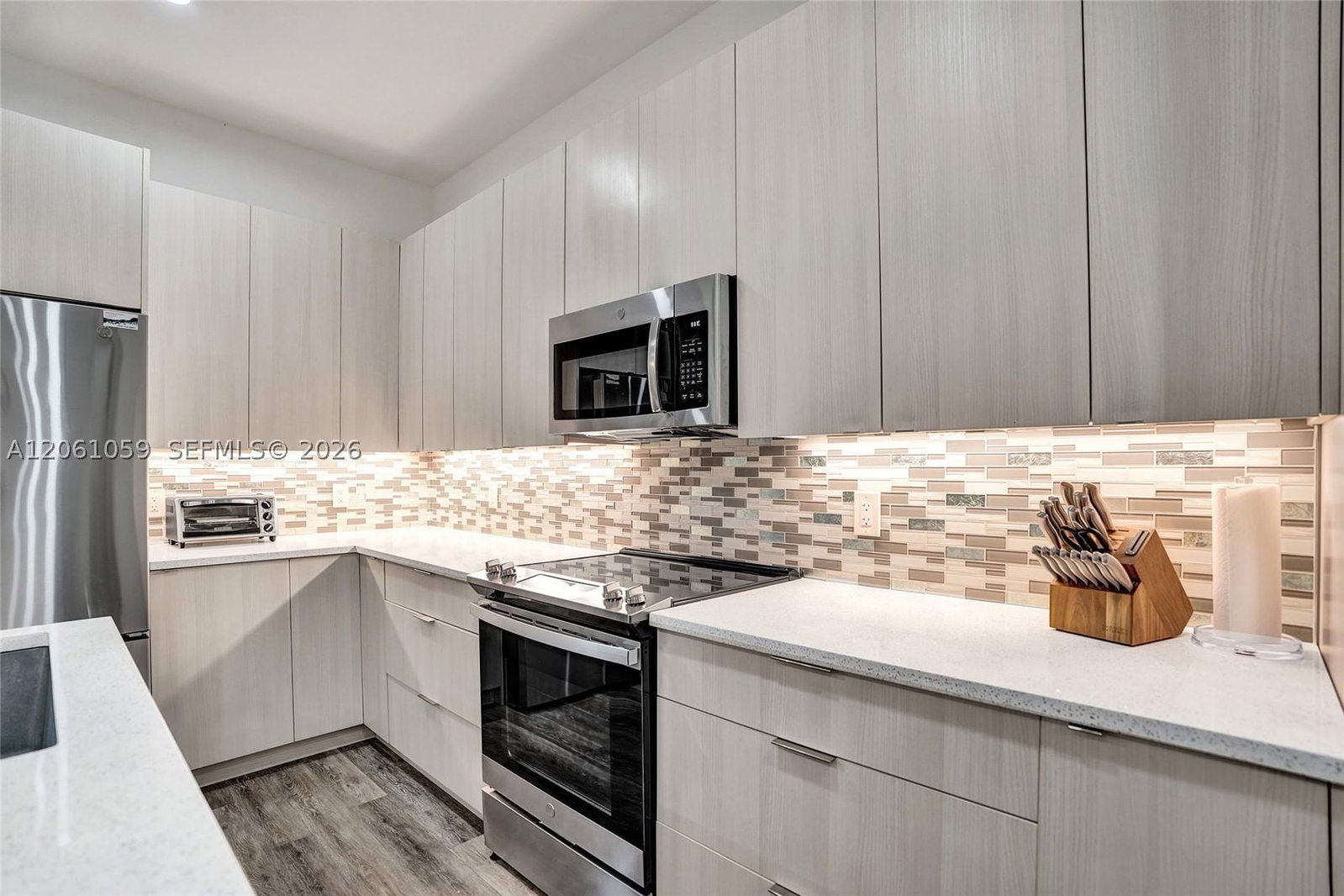 Real estate property located at 10533 28th Ct, Broward, Coral Springs Country Clu, Coral Springs, FL