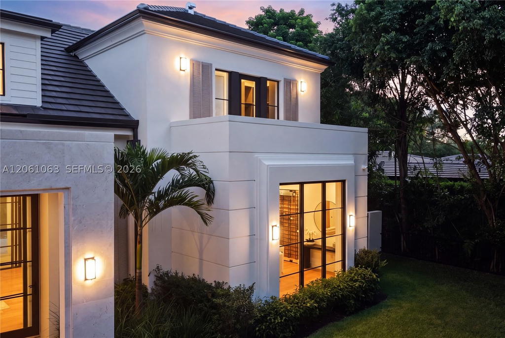 Real estate property located at 1220 Alhambra Cir, Miami-dade, Coral Waterway, Coral Gables, FL