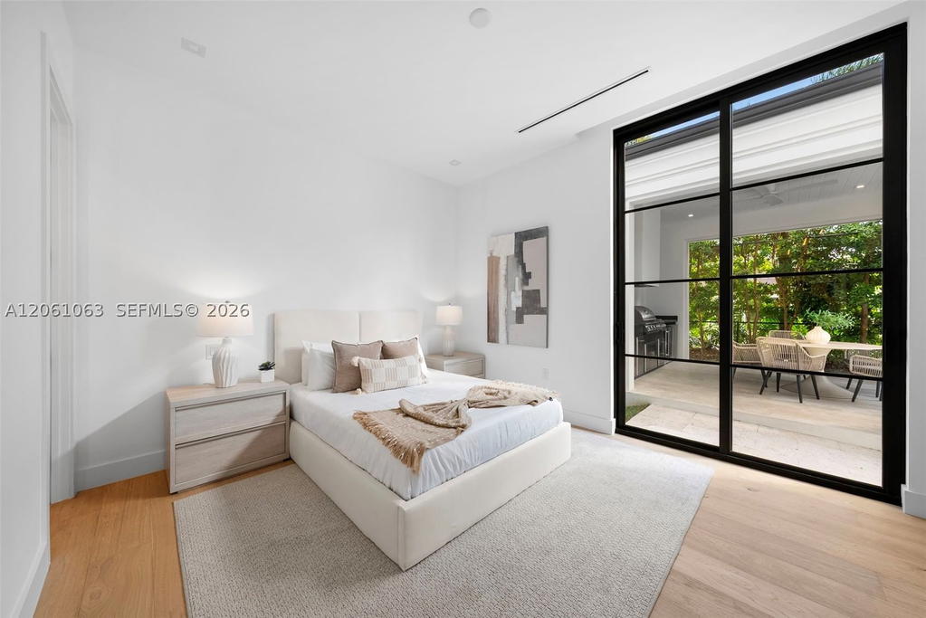 Real estate property located at 1220 Alhambra Cir, Miami-dade, Coral Waterway, Coral Gables, FL