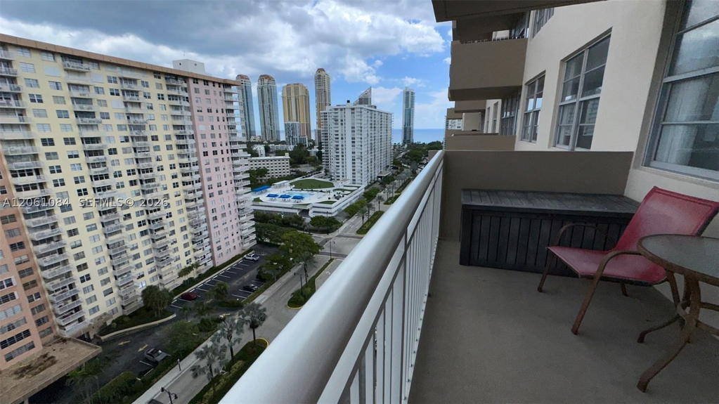 Real estate property located at 250 174th St #1808, Miami-dade, Winston Towers 100 Ccondo, Sunny Isles Beach, FL