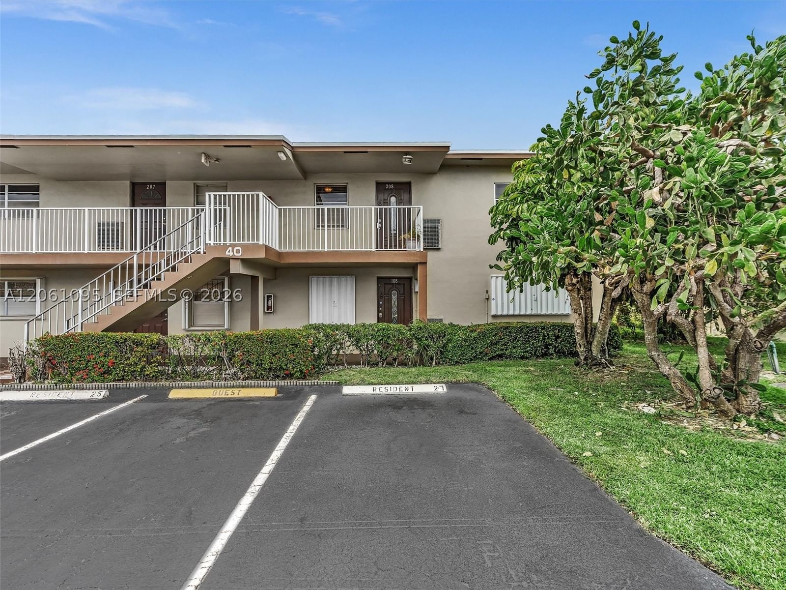 Real estate property located at 551 76th Ter #208, Broward, Oriole Gardens Two 40 Con, Margate, FL