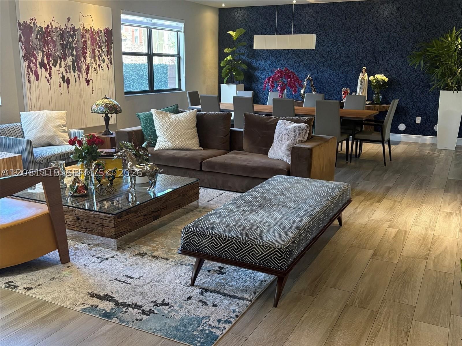 Real estate property located at 8925 99th Ct, Miami-dade, Doral Breeze, Doral, FL