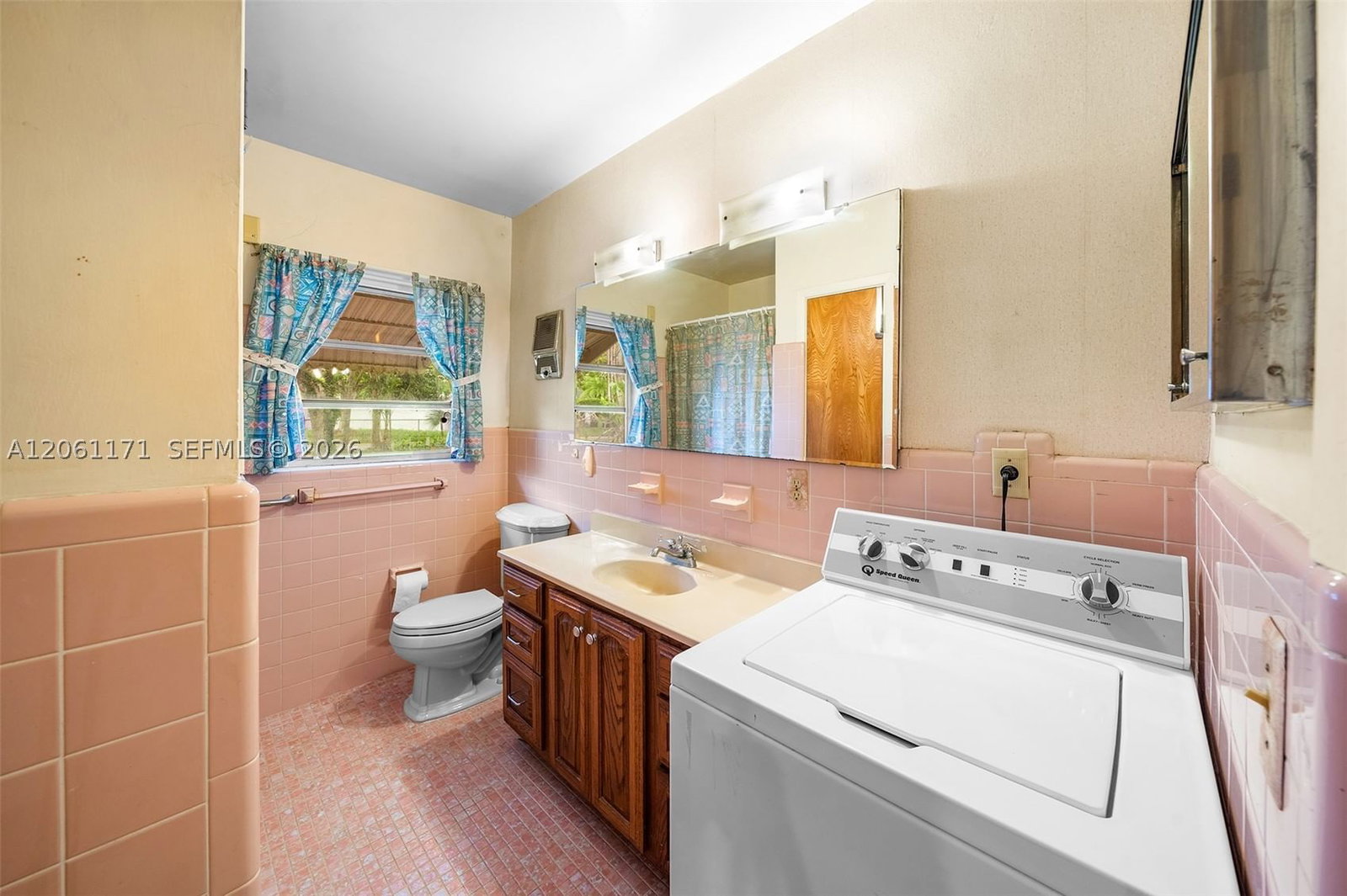 Real estate property located at 6801 82nd Ave, Miami-dade, Resub Of Glenvar Heights, Miami, FL