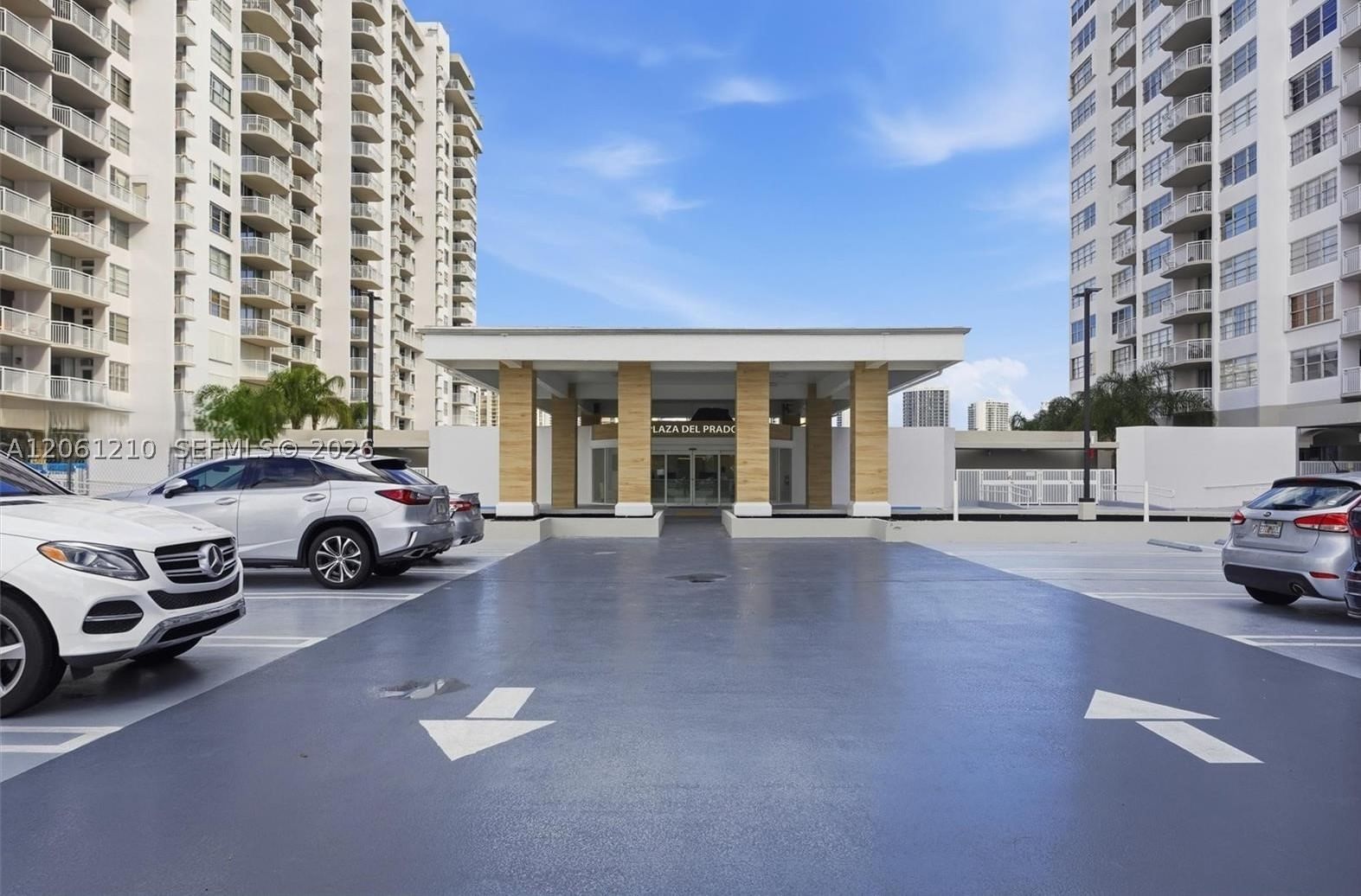 Real estate property located at 18081 Biscayne Blvd BOAT SLIP & UNIT #1805, Miami-dade, Del Prado Condo, Aventura, FL