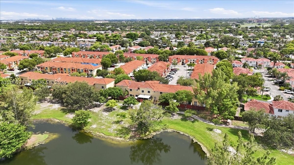 Real estate property located at 7245 173rd Dr #2505, Miami-dade, Bonita Golf View Townvill, Hialeah, FL